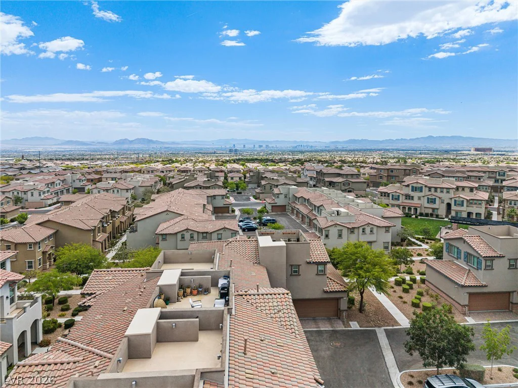 72 Lomita Heights, Las Vegas, NV 89138