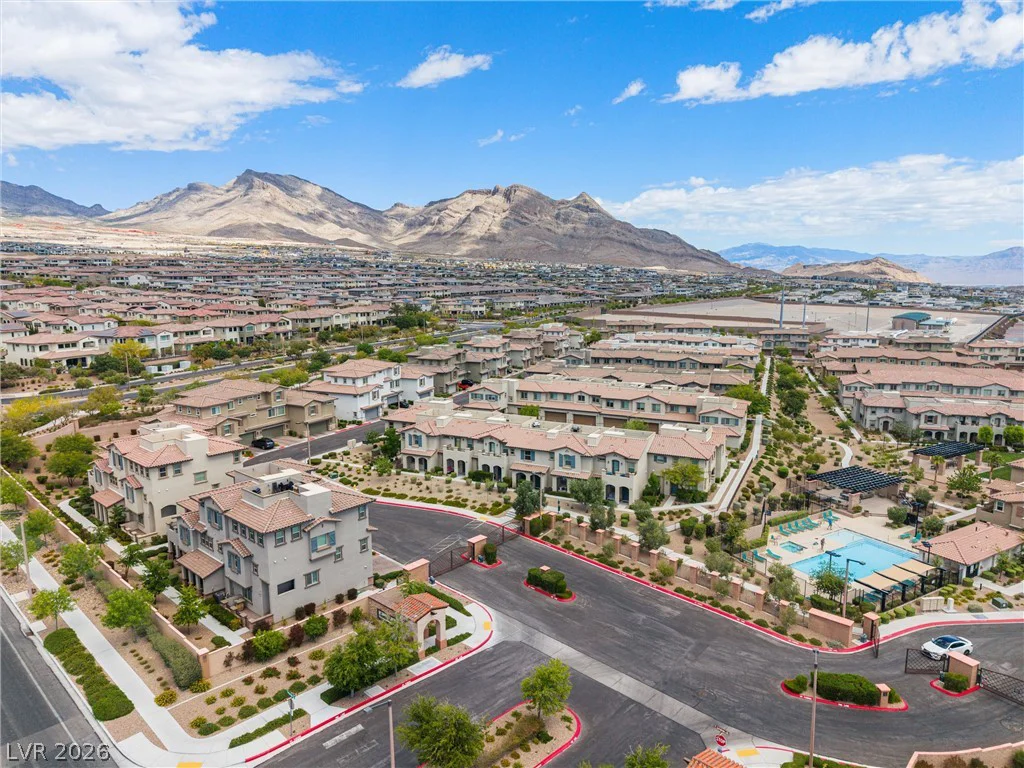 72 Lomita Heights, Las Vegas, NV 89138