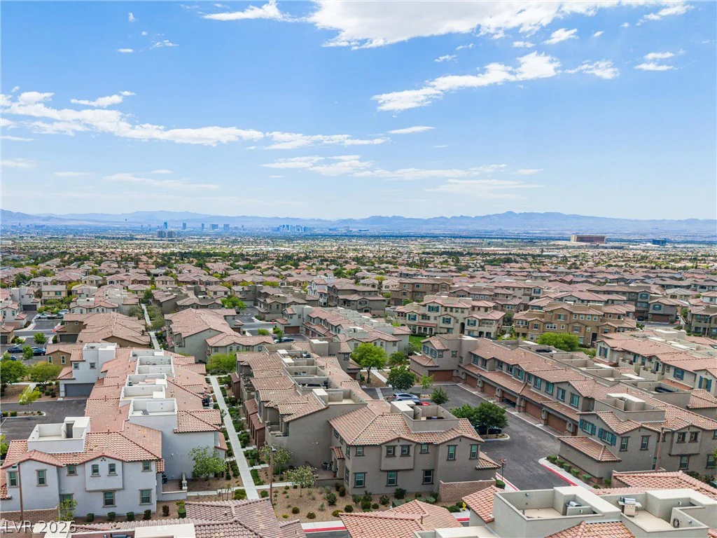 72 Lomita Heights, Las Vegas, NV 89138