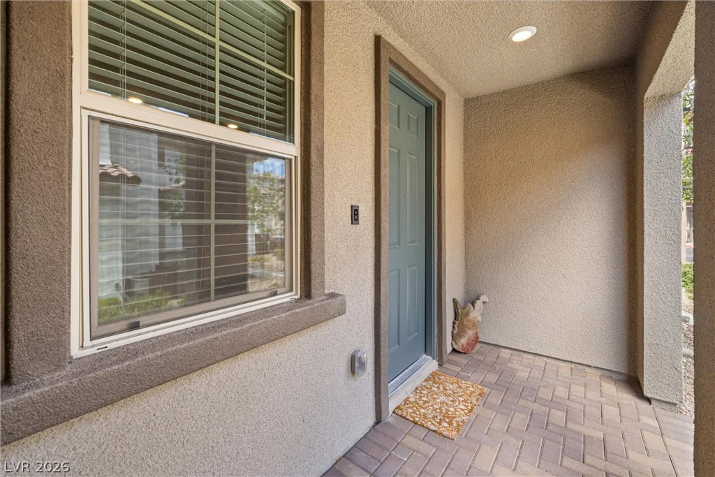 72 Lomita Heights, Las Vegas, NV 89138