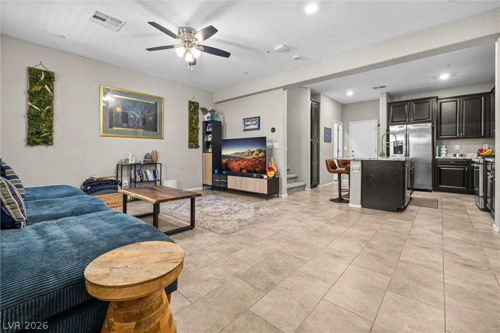 72 Lomita Heights, Las Vegas, NV 89138