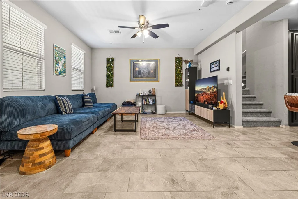 72 Lomita Heights, Las Vegas, NV 89138