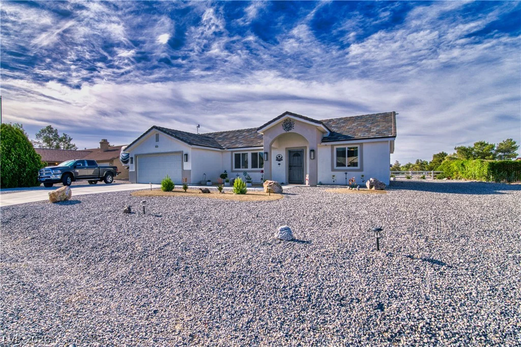 681 Indian Wells, Pahrump, NV 89060