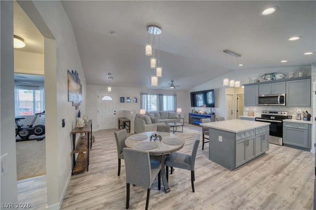 681 Indian Wells, Pahrump, NV 89060