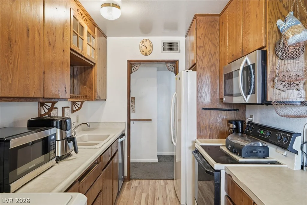 3256 Brentwood, Las Vegas, NV 89121
