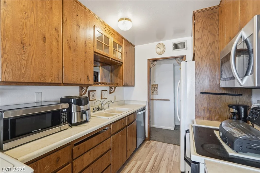 3256 Brentwood, Las Vegas, NV 89121