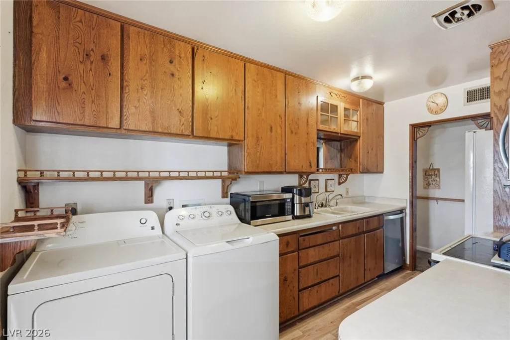 3256 Brentwood, Las Vegas, NV 89121