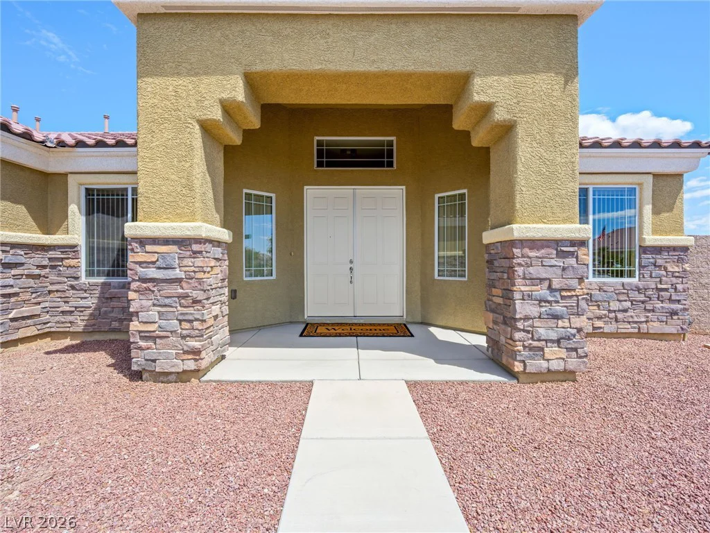 6524 Colossal Cave, Las Vegas, NV 89131