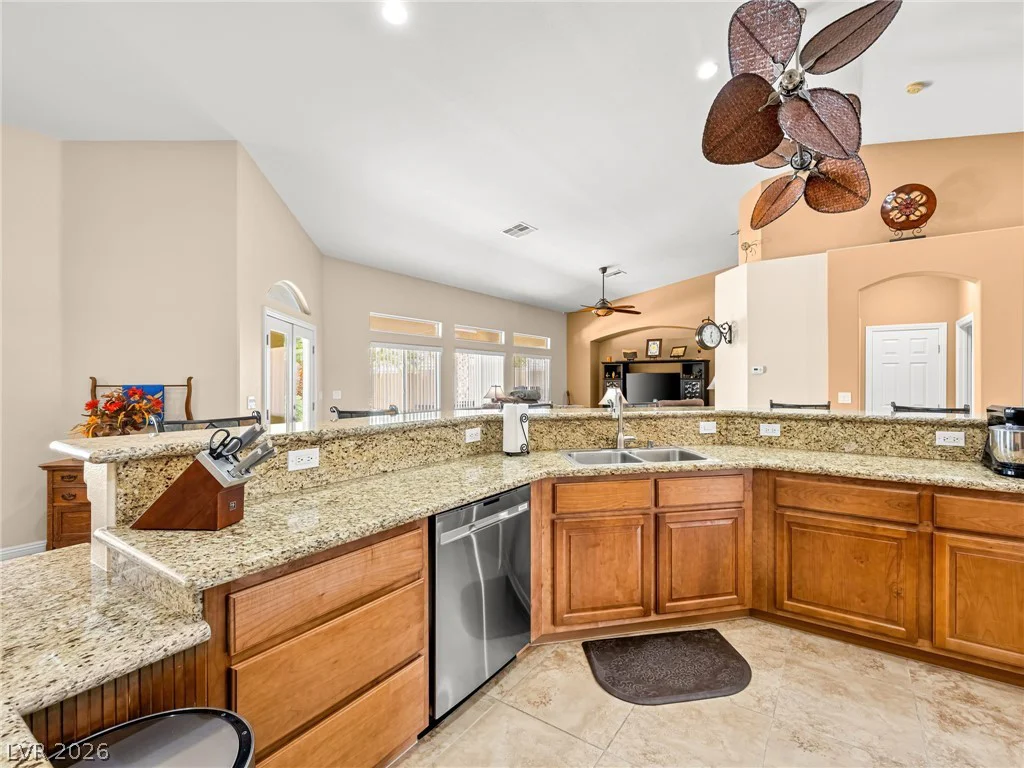 6524 Colossal Cave, Las Vegas, NV 89131