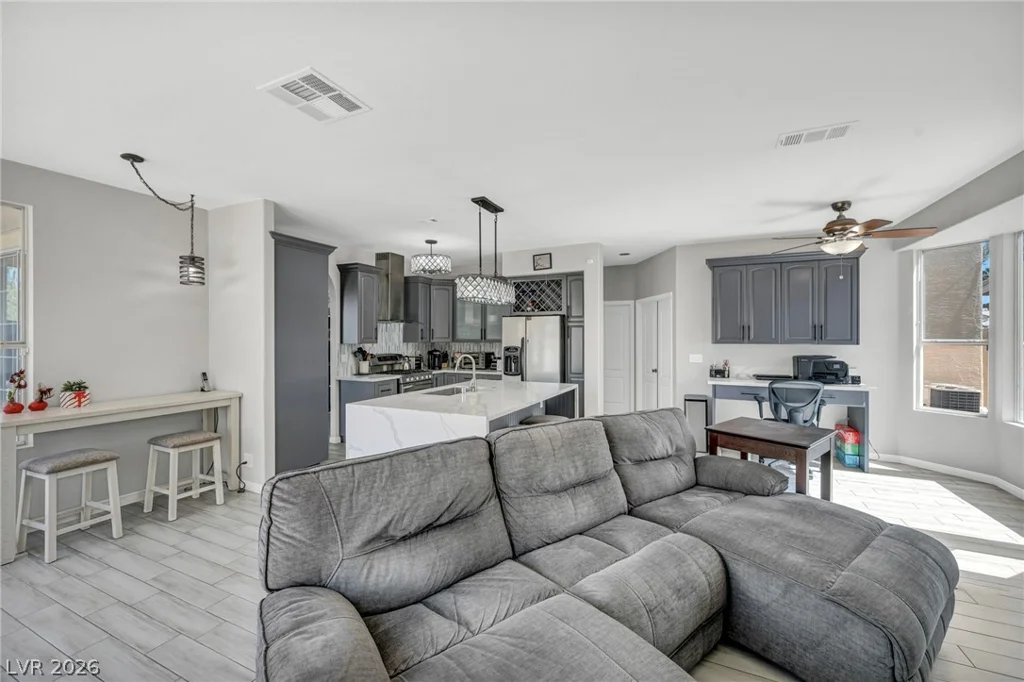 1300 Sun Copper, Las Vegas, NV 89117