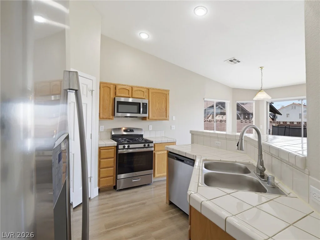 3836 Iverson, North Las Vegas, NV 89032