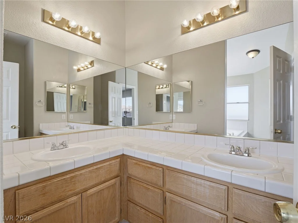 3836 Iverson, North Las Vegas, NV 89032