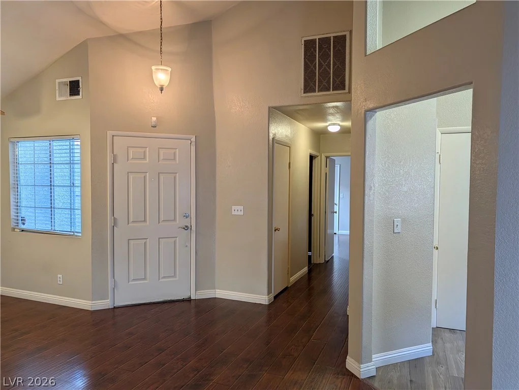 105 Dawn Isle, Las Vegas, NV 89145