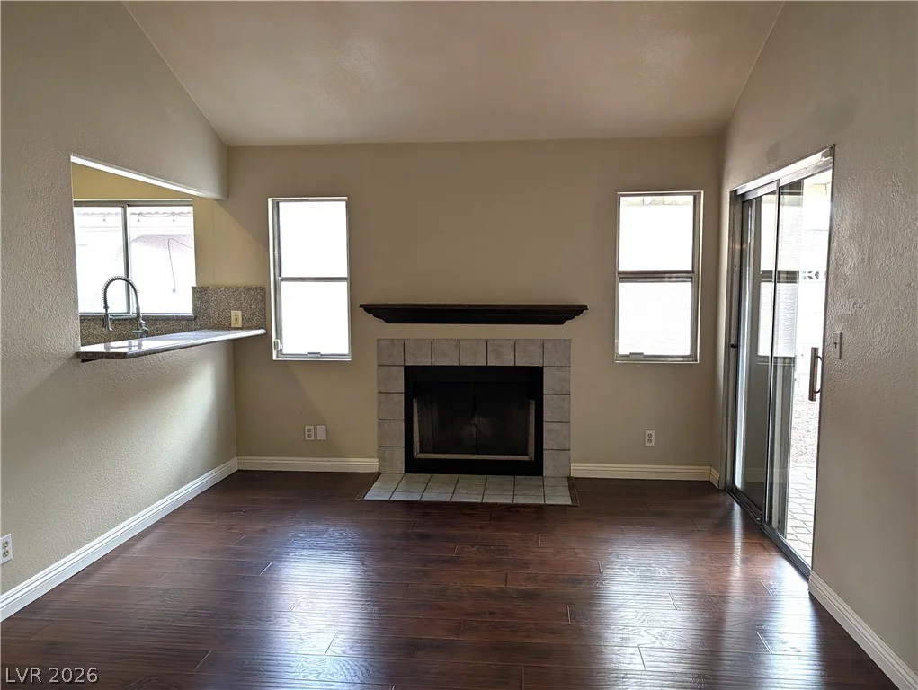 105 Dawn Isle, Las Vegas, NV 89145