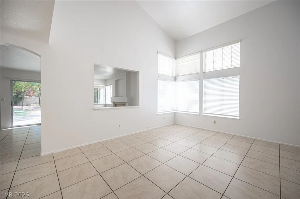 3028 Forest Lake, Las Vegas, NV 89117