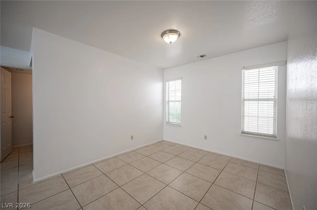 3028 Forest Lake, Las Vegas, NV 89117