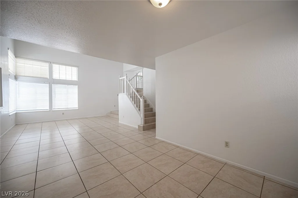 3028 Forest Lake, Las Vegas, NV 89117