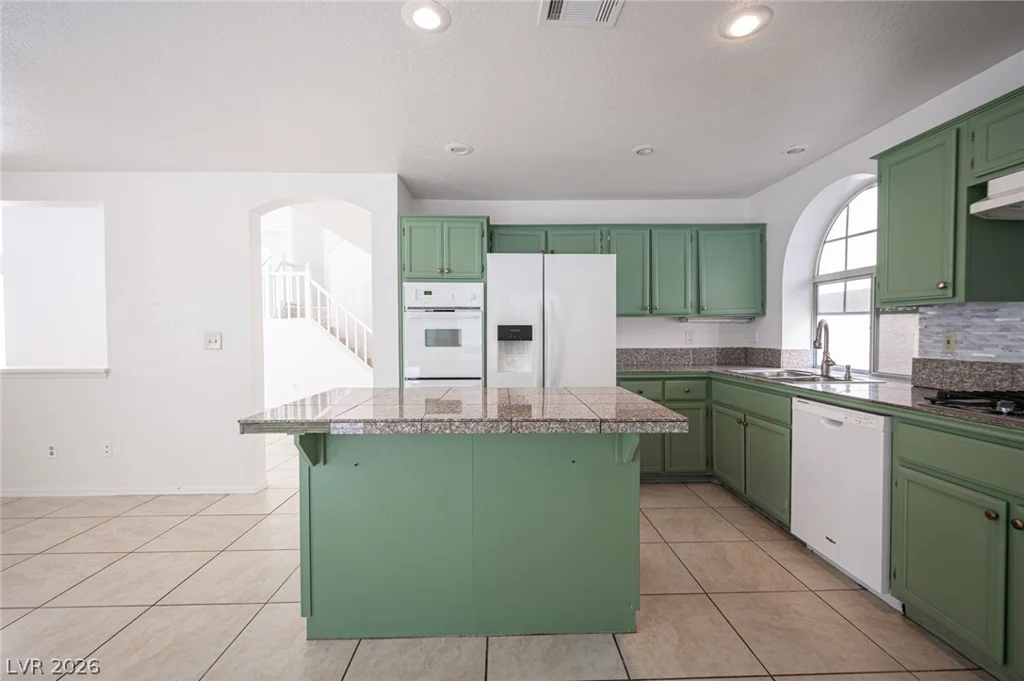 3028 Forest Lake, Las Vegas, NV 89117