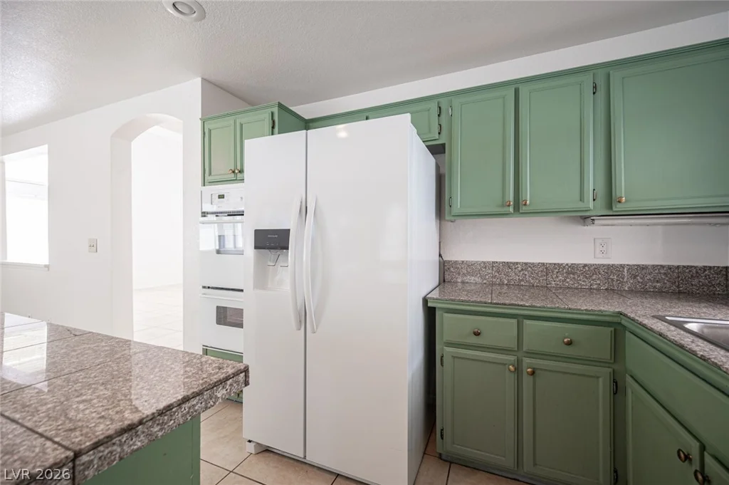 3028 Forest Lake, Las Vegas, NV 89117