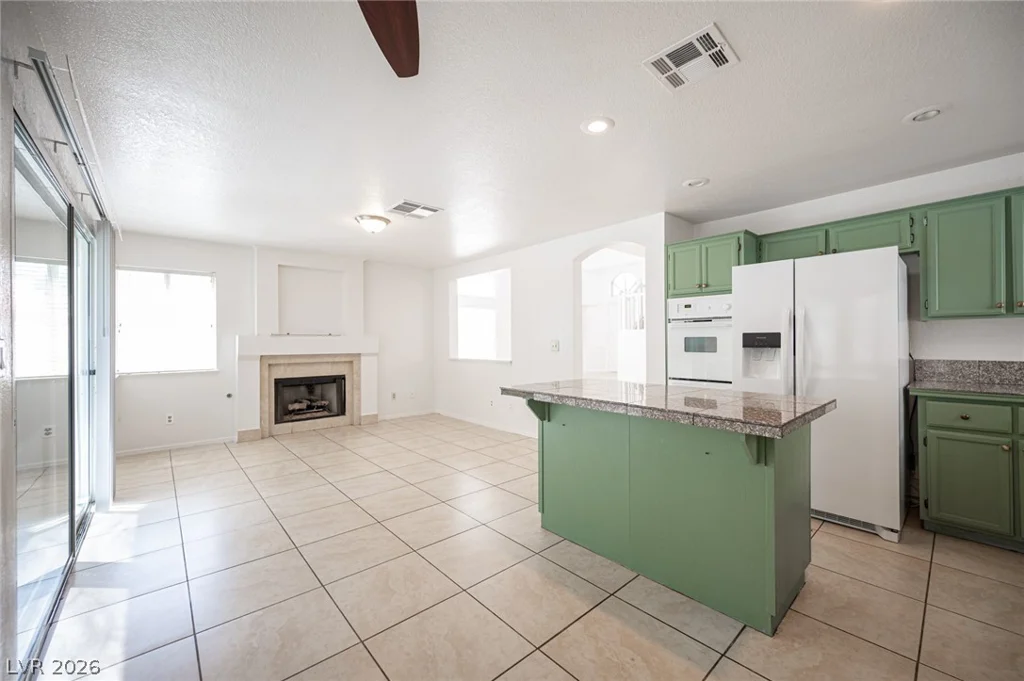 3028 Forest Lake, Las Vegas, NV 89117