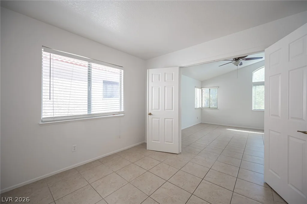 3028 Forest Lake, Las Vegas, NV 89117