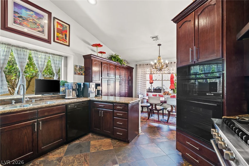 2524 Sunset Beach, Las Vegas, NV 89128