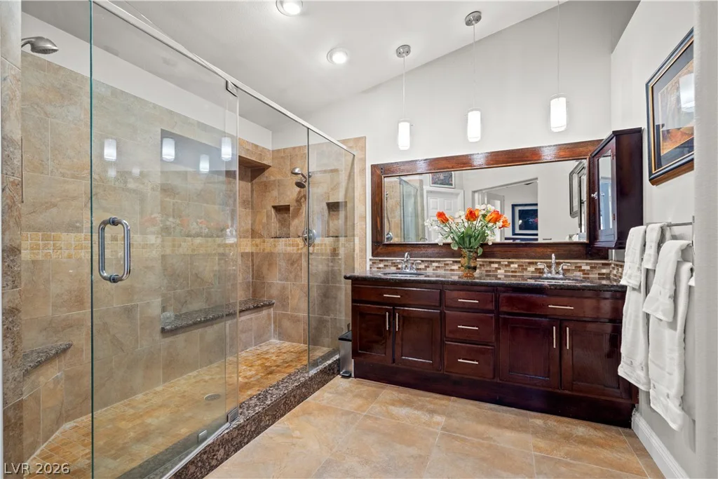 2524 Sunset Beach, Las Vegas, NV 89128