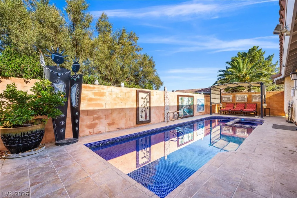 2524 Sunset Beach, Las Vegas, NV 89128
