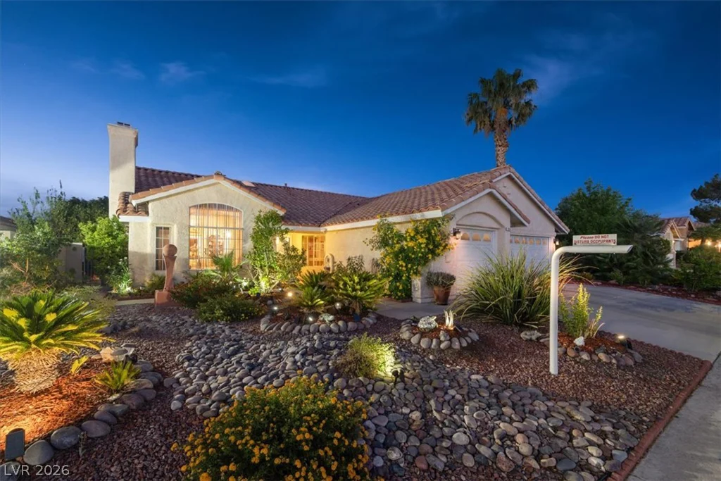 2524 Sunset Beach, Las Vegas, NV 89128