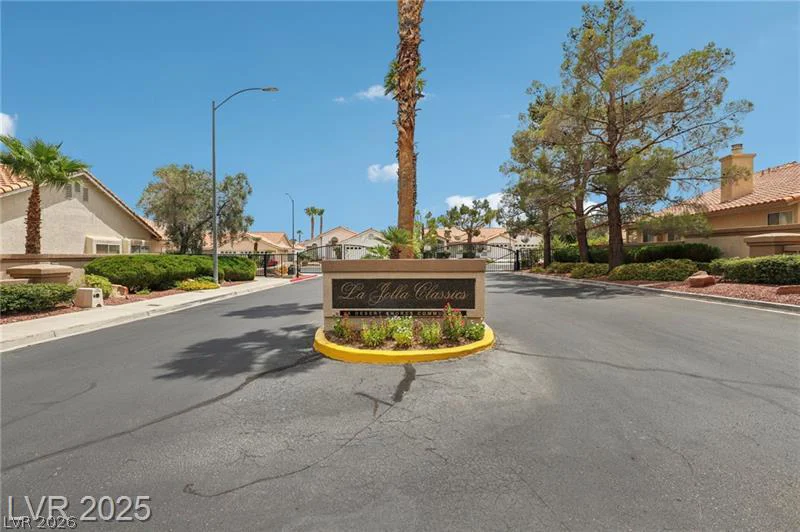2524 Sunset Beach, Las Vegas, NV 89128