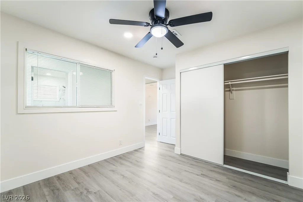 6160 Newville, Las Vegas, NV 89103