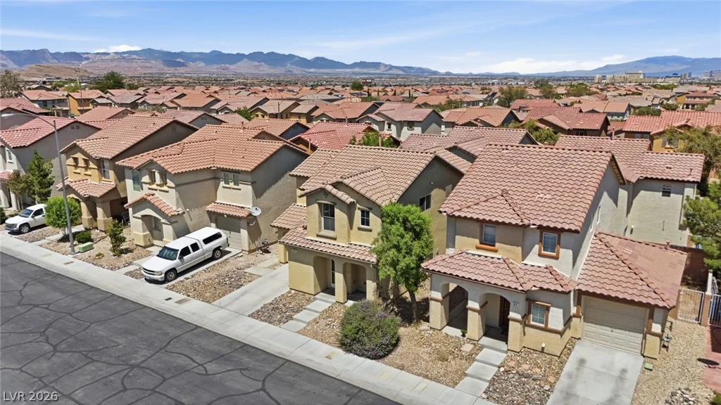 80 Lockheed, Las Vegas, NV 89183