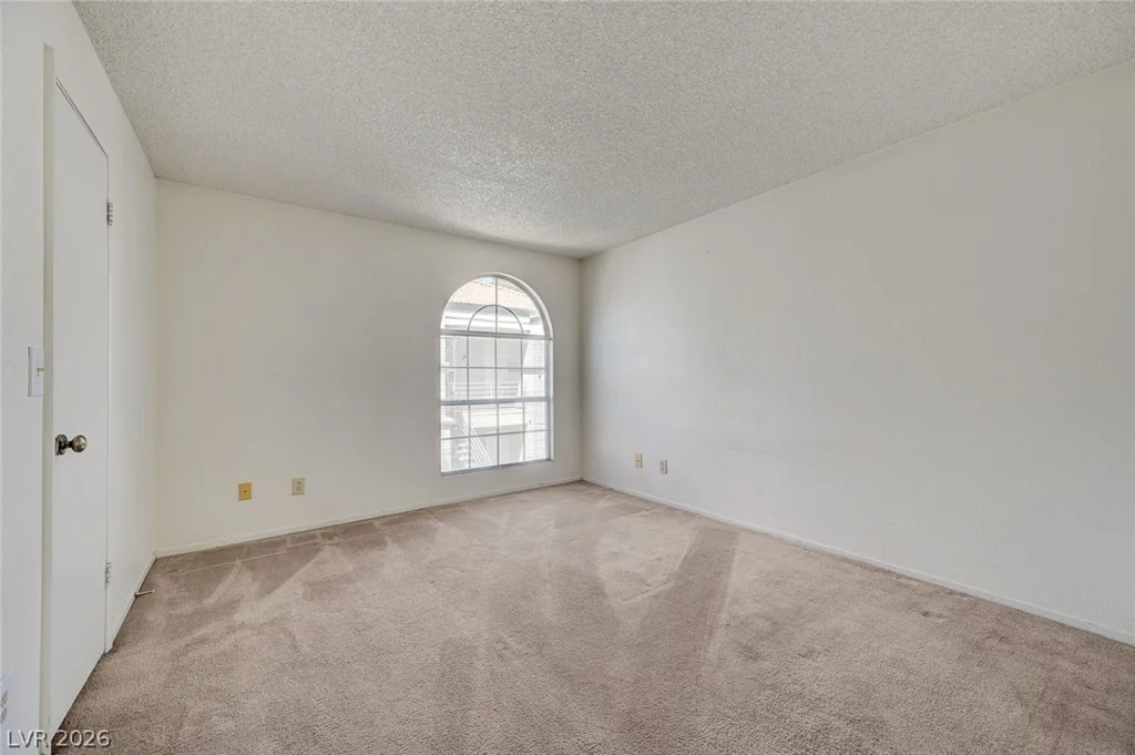 3150 Soft Breezes, Las Vegas, NV 89128