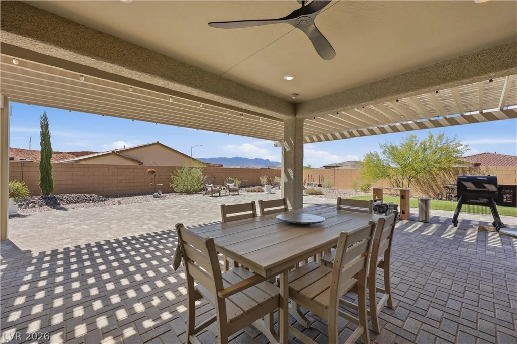 696 Vertical, Mesquite, NV 89034