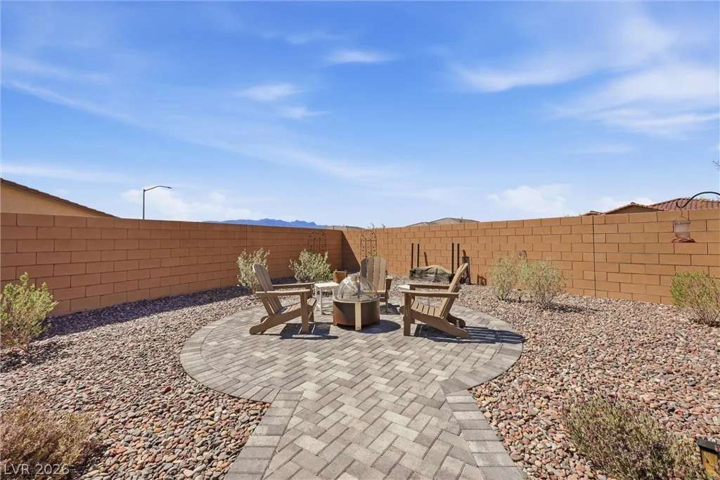 696 Vertical, Mesquite, NV 89034