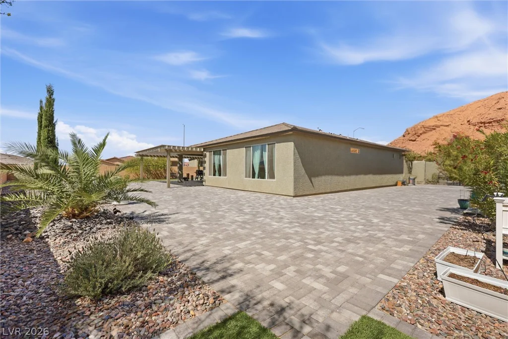 696 Vertical, Mesquite, NV 89034