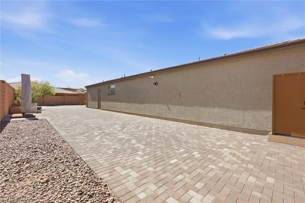 696 Vertical, Mesquite, NV 89034