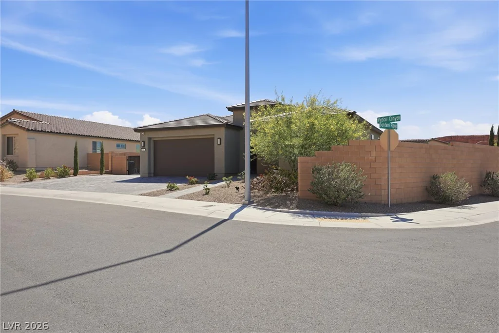 696 Vertical, Mesquite, NV 89034