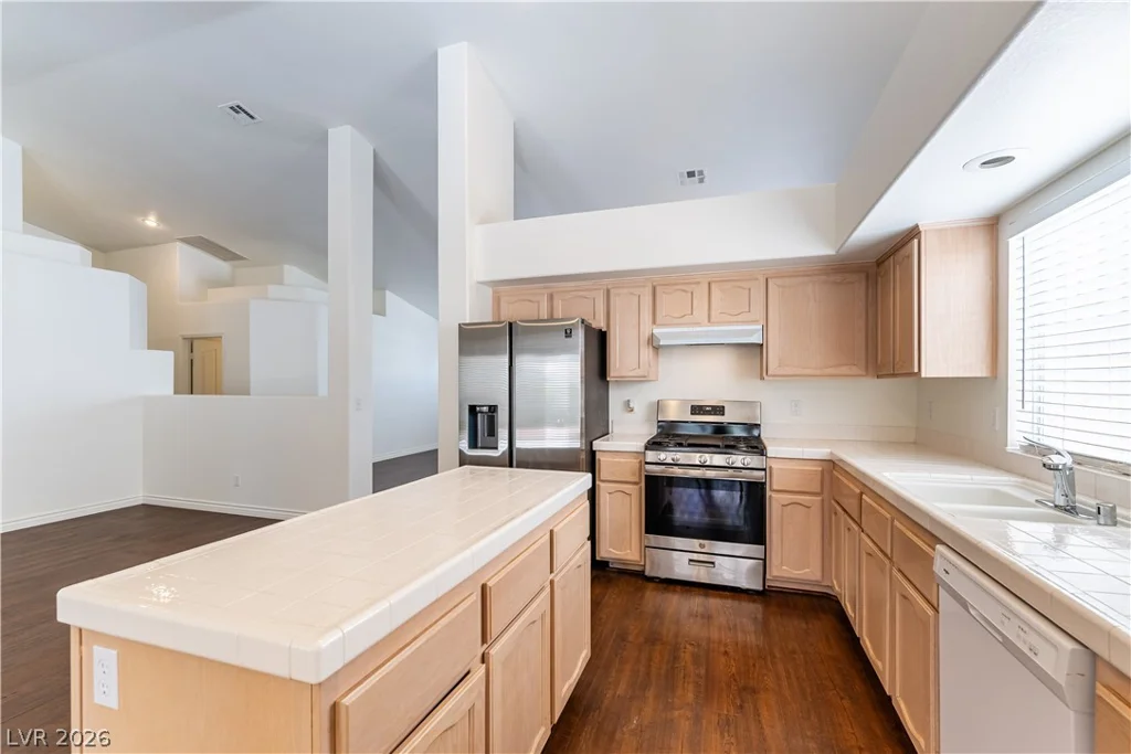 3682 Chicopee, Las Vegas, NV 89147