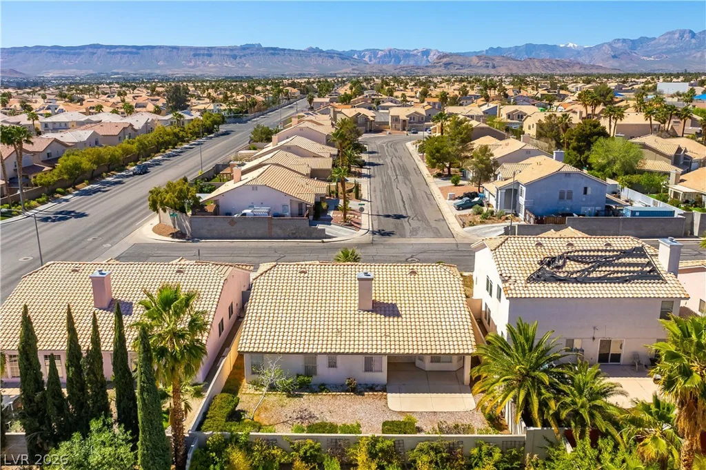 3682 Chicopee, Las Vegas, NV 89147