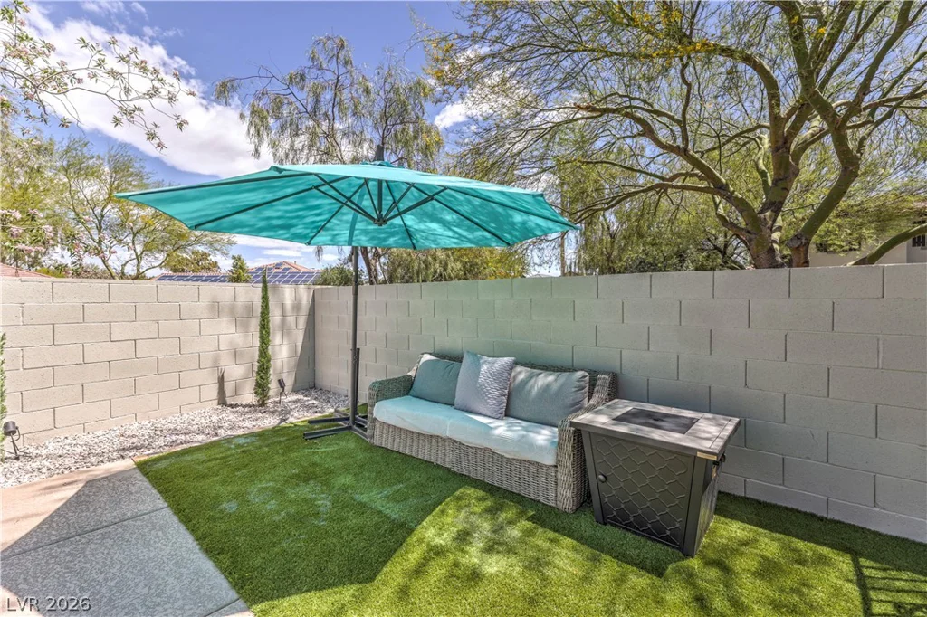9016 Cloudy Mountain, Las Vegas, NV 89178