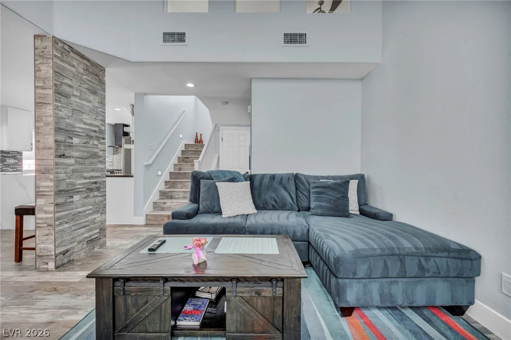 1009 Windhook, Las Vegas, NV 89144