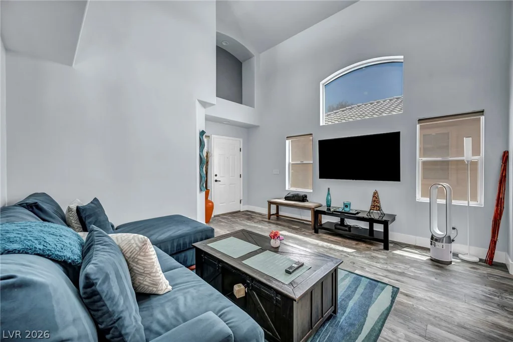 1009 Windhook, Las Vegas, NV 89144