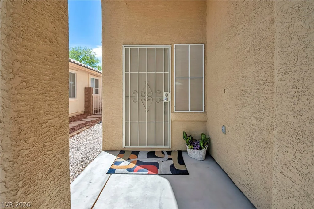 1009 Windhook, Las Vegas, NV 89144