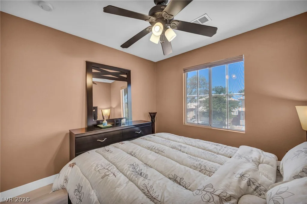 1009 Windhook, Las Vegas, NV 89144