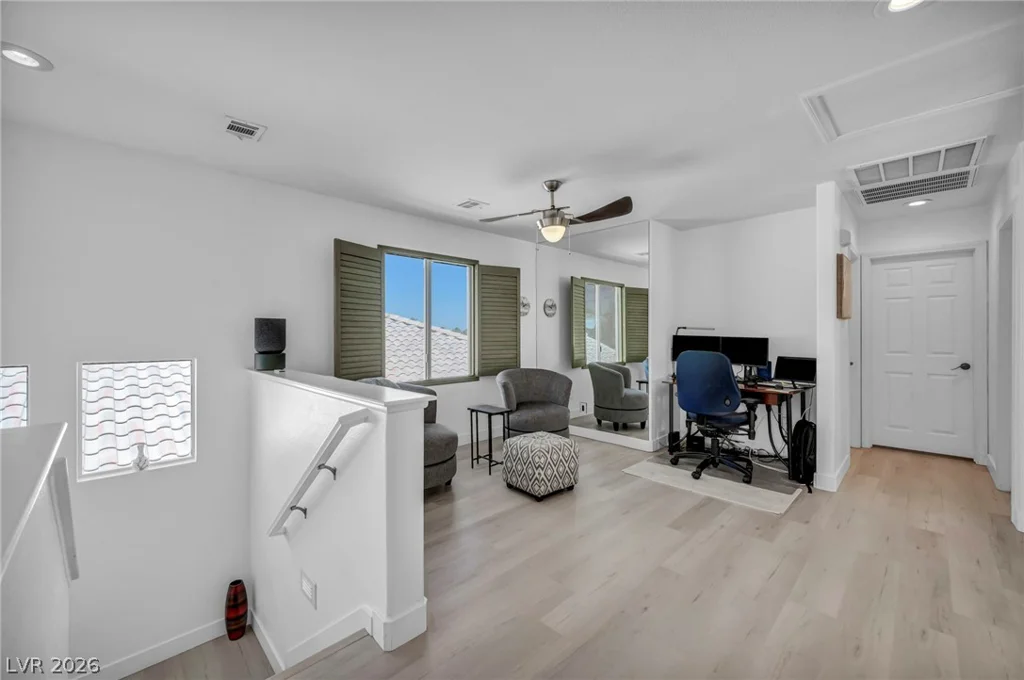 1009 Windhook, Las Vegas, NV 89144