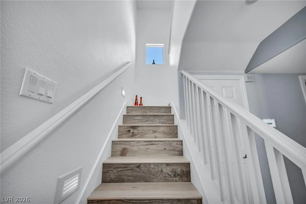 1009 Windhook, Las Vegas, NV 89144