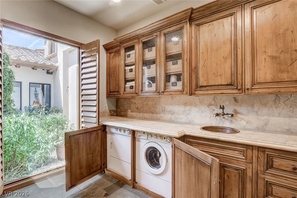 15 Rue Du Rivoli, Henderson, NV 89011
