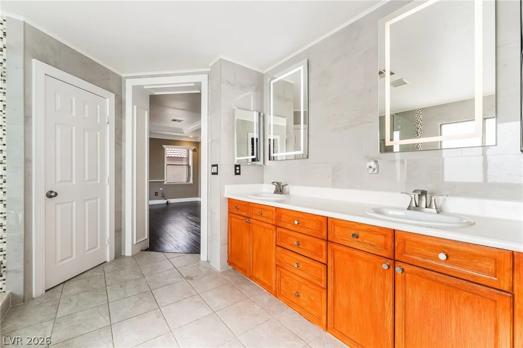 9245 Branford Hills, Las Vegas, NV 89123