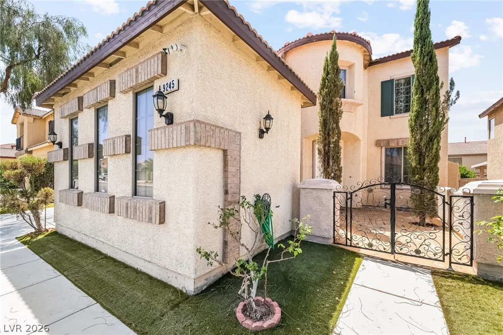 9245 Branford Hills, Las Vegas, NV 89123